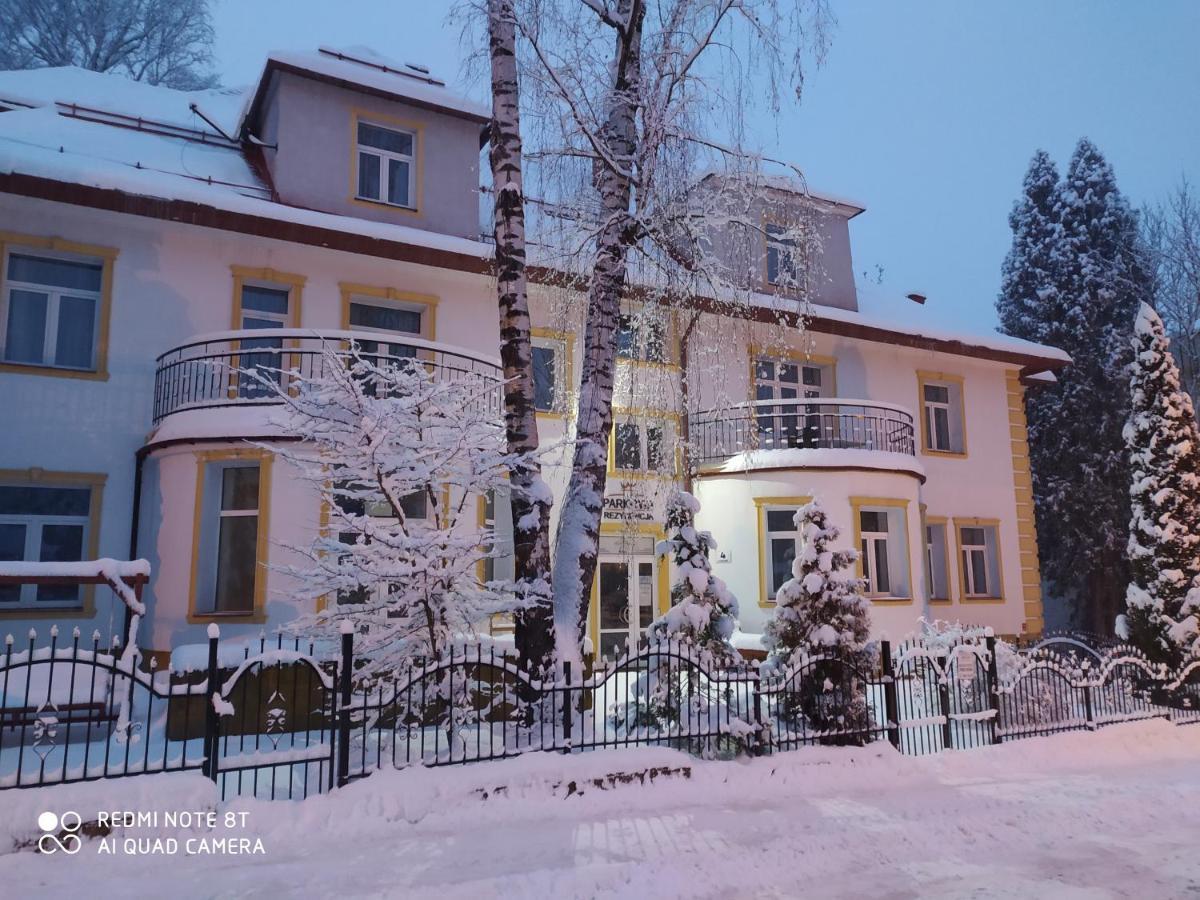 Parkowa Rezydencja Hubal Rabka-Zdrój Exterior photo
